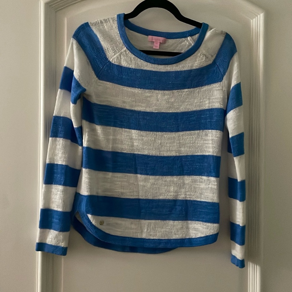 Lilly Pulitzer pull over top
